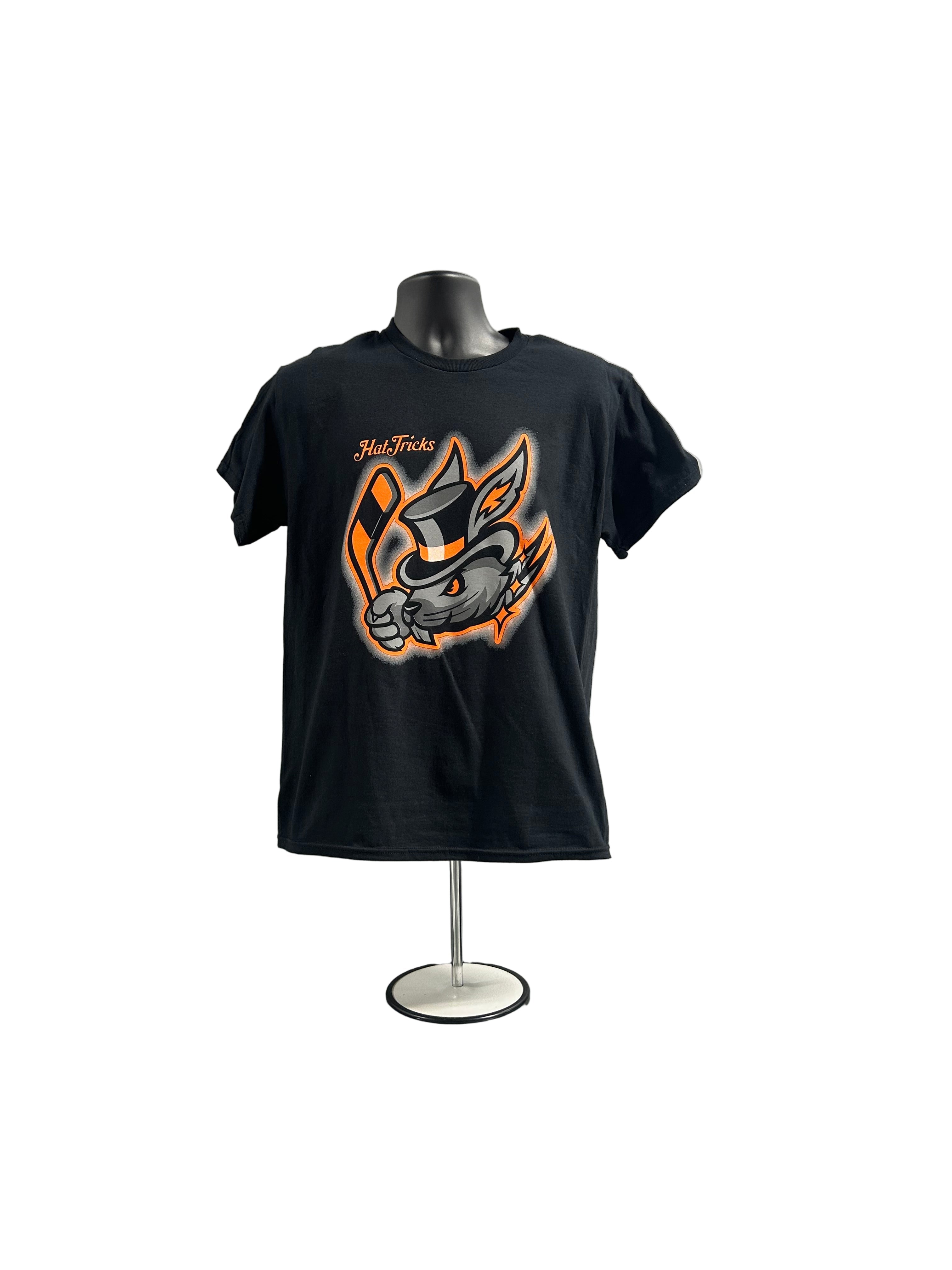 Danbury Hat Tricks Black Out Tee