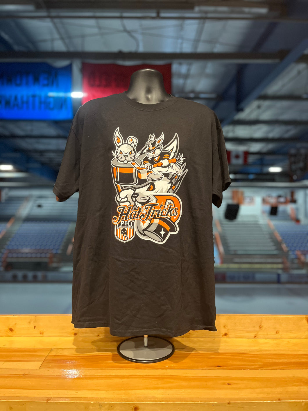 Danbury Hat Tricks Multi Logo T-shirt